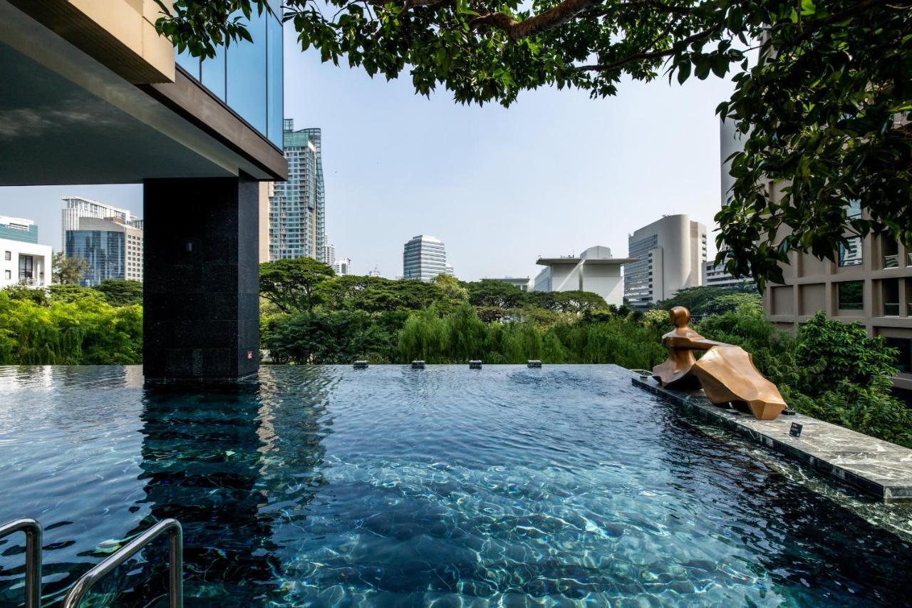Hotel Kimpton Maa-Lai Bangkok By Ihg Exteriér fotografie Infinity pool at the hotel